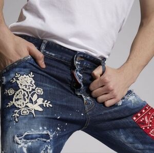 Genuine DSQUARED2 Kenny Twist Jeans Denim Embellished Shorts 42